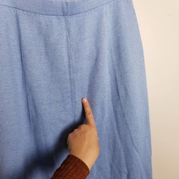 St. John classic long knit skirt in light blue, 8 - Picture 3 of 4